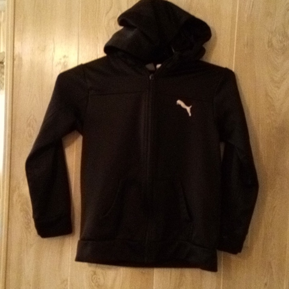 Puma hoodie size M 10-12